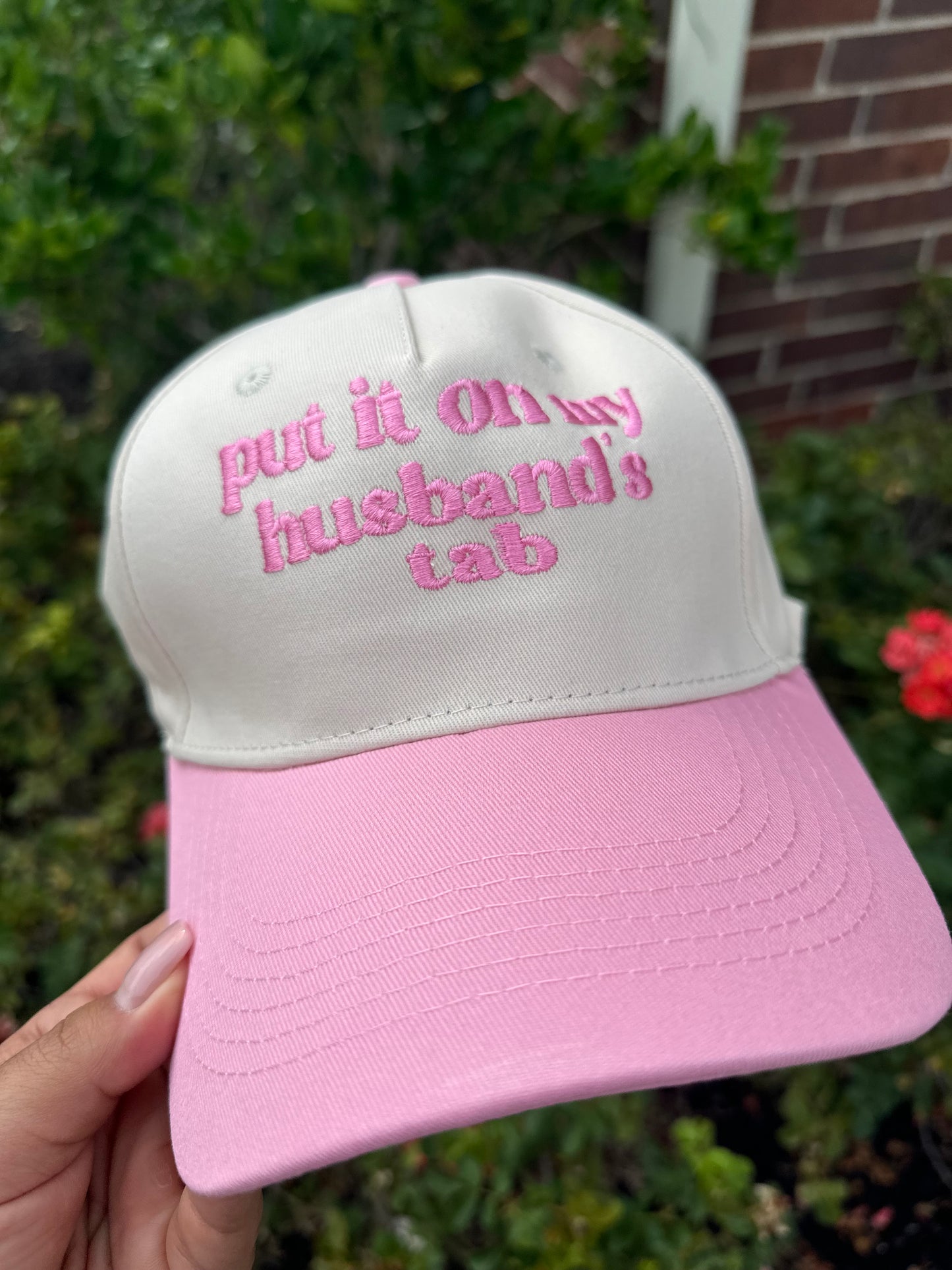 Put it on my husband’s tan cap